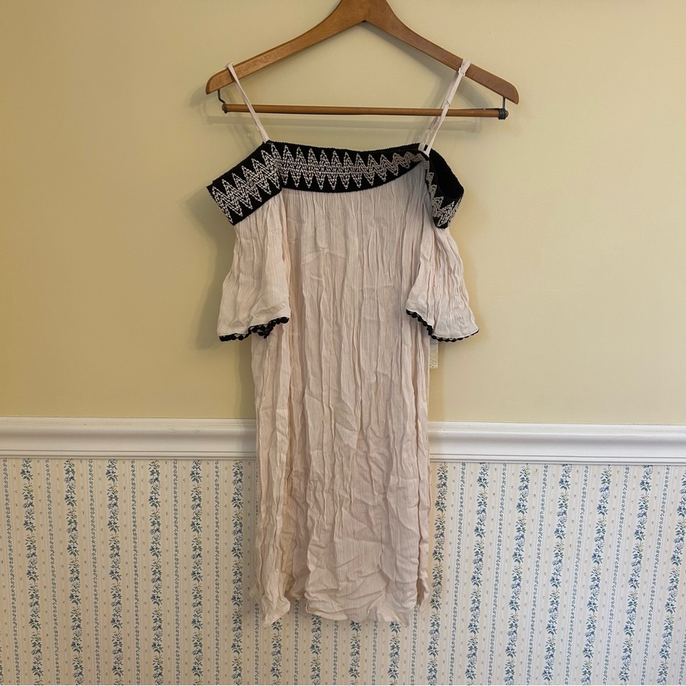 BRAND NEW WT Ya Los Angeles Off The Shoulder Shift Dress